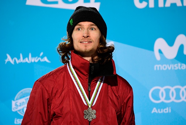 Olympic champ Iouri Podladtchikov suffers nasal fracture in X Games