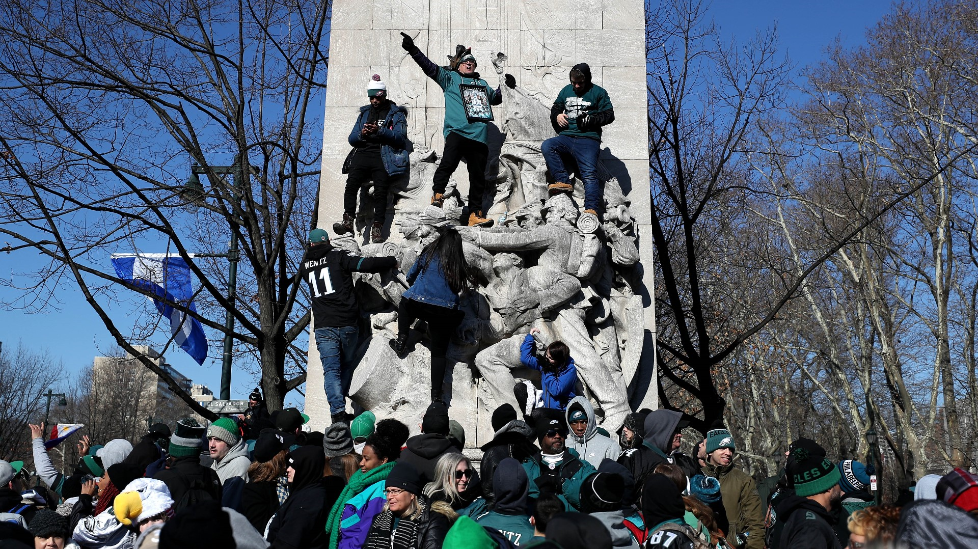 wwltv.com | PHOTOS: Philadelphia celebrates the Eagles in Super Bowl victory parade